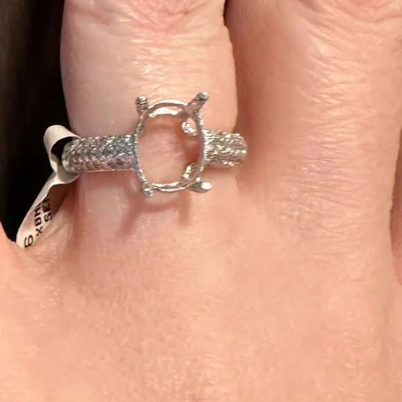 10k white gold diamond semimount Ring - Picture 1 of 4